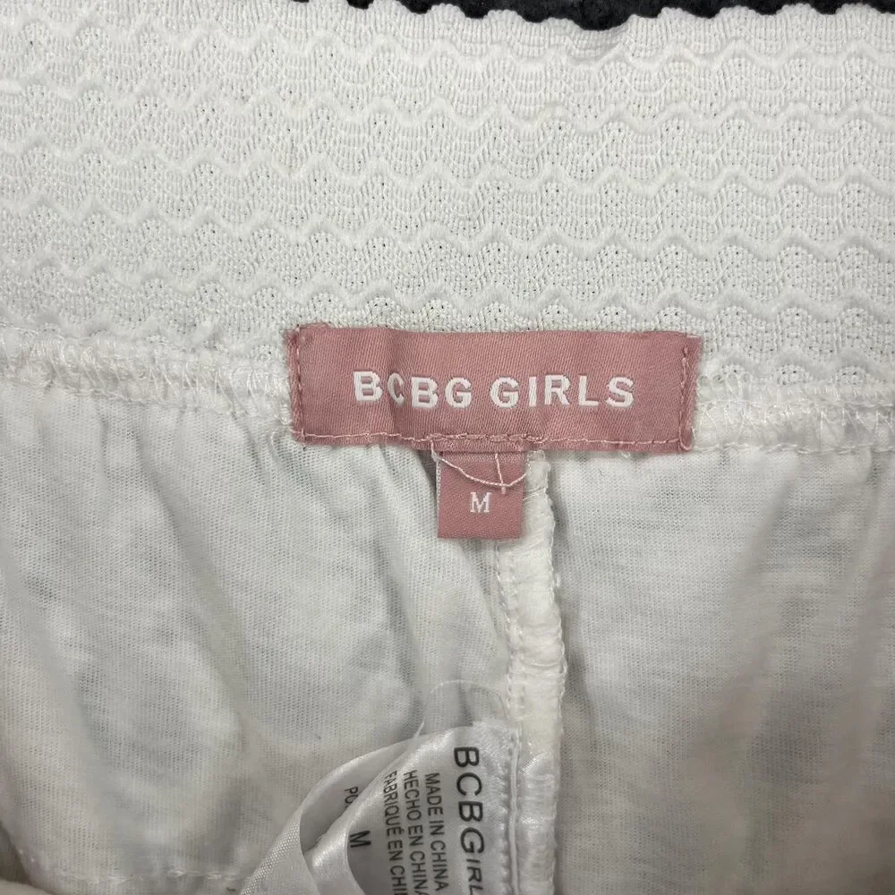 BCBG Girls Shorts Womens Medium White Lace Crochet Boho Festival Scallop Hem - Picture 8 of 14